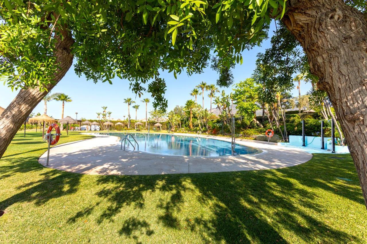 Beach And Pool Holidays At The Grand Coloso เบนัลมาเดนา ภายนอก รูปภาพ